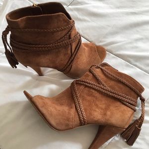Vince Camuto brown suede booties